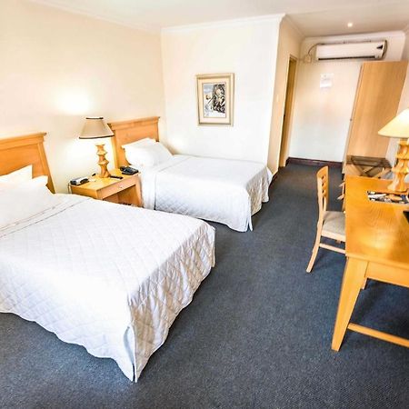 The George Hotel Manzini Ngoại thất bức ảnh