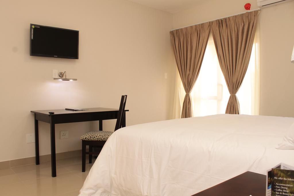 The George Hotel Manzini Ngoại thất bức ảnh