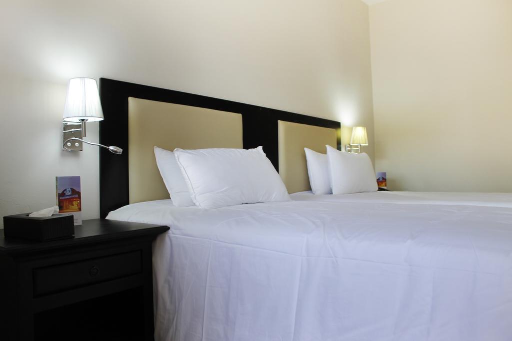The George Hotel Manzini Ngoại thất bức ảnh