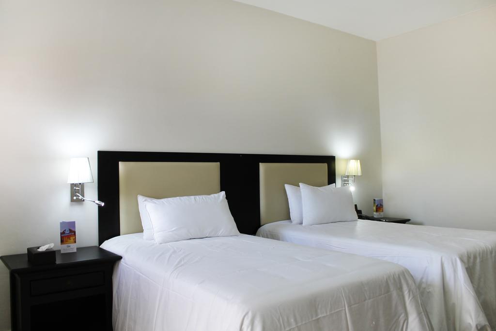 The George Hotel Manzini Ngoại thất bức ảnh