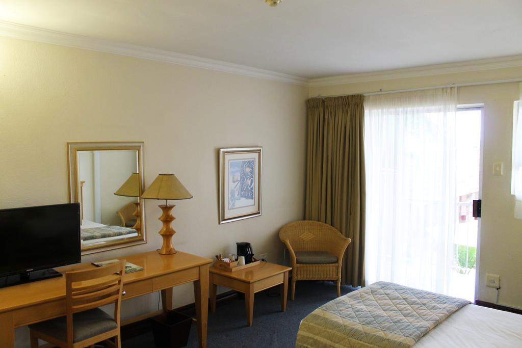 The George Hotel Manzini Ngoại thất bức ảnh