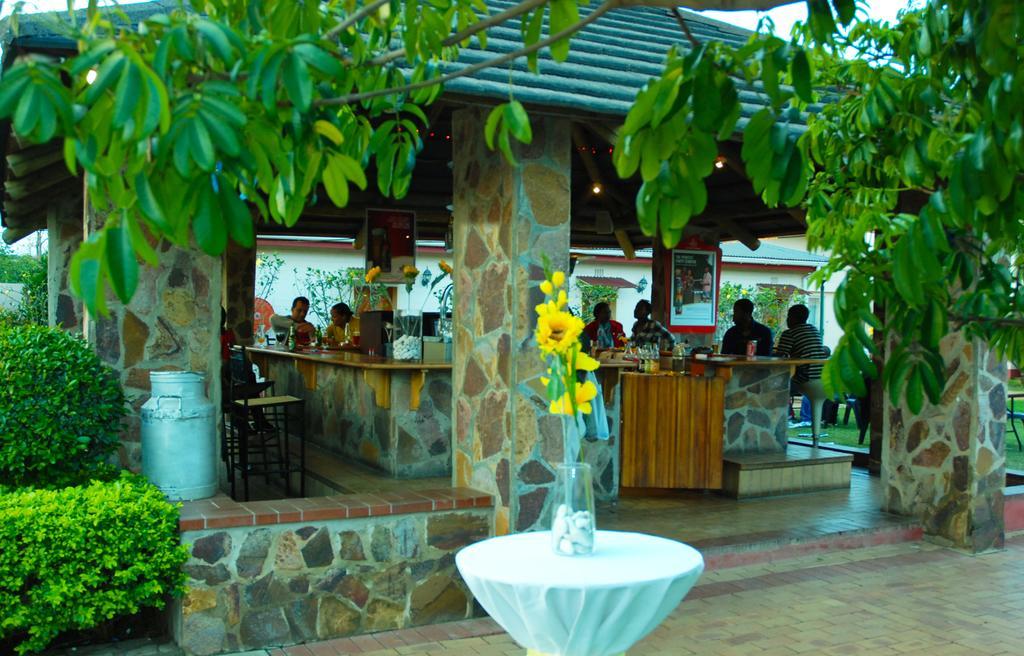 The George Hotel Manzini Ngoại thất bức ảnh
