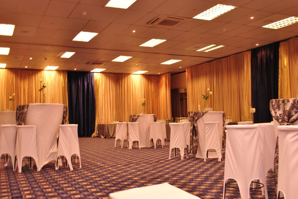 The George Hotel Manzini Ngoại thất bức ảnh