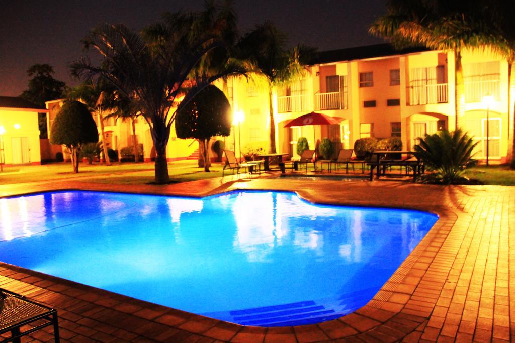 The George Hotel Manzini Ngoại thất bức ảnh