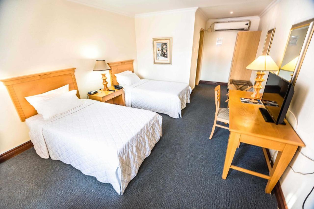 The George Hotel Manzini Ngoại thất bức ảnh