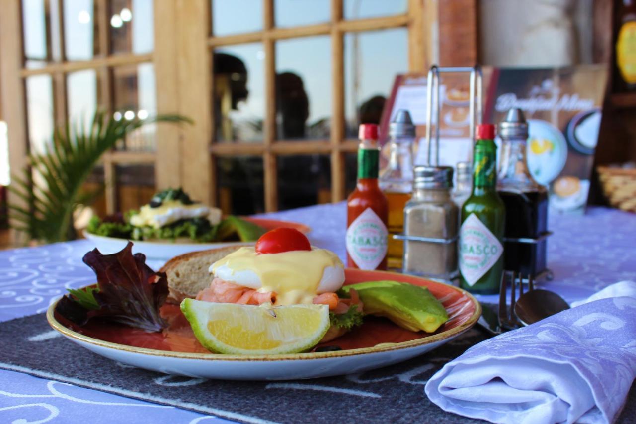 The George Hotel Manzini Ngoại thất bức ảnh